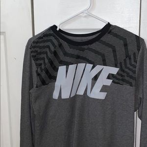 Nike Graphic longsleeve tee